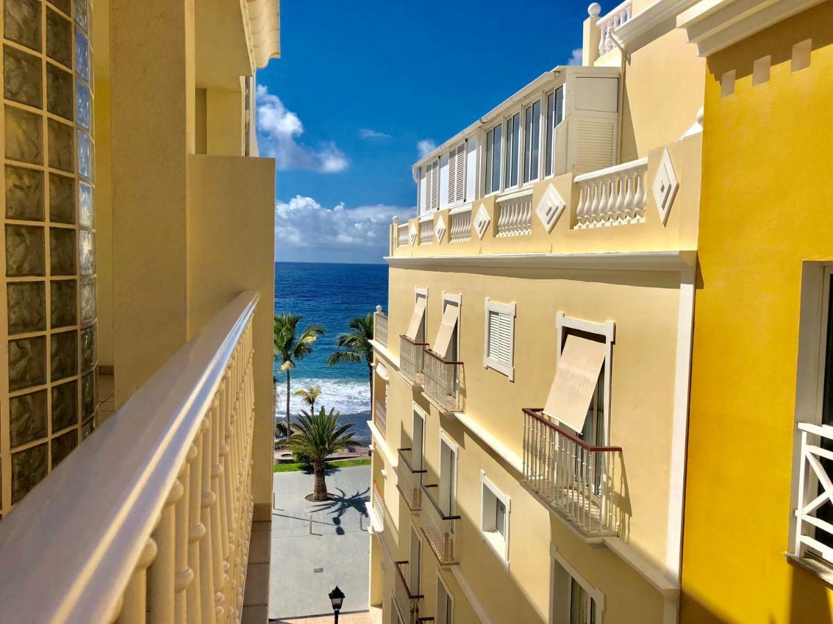 Apartamentos El Faro Puerto De Naos Extérieur photo