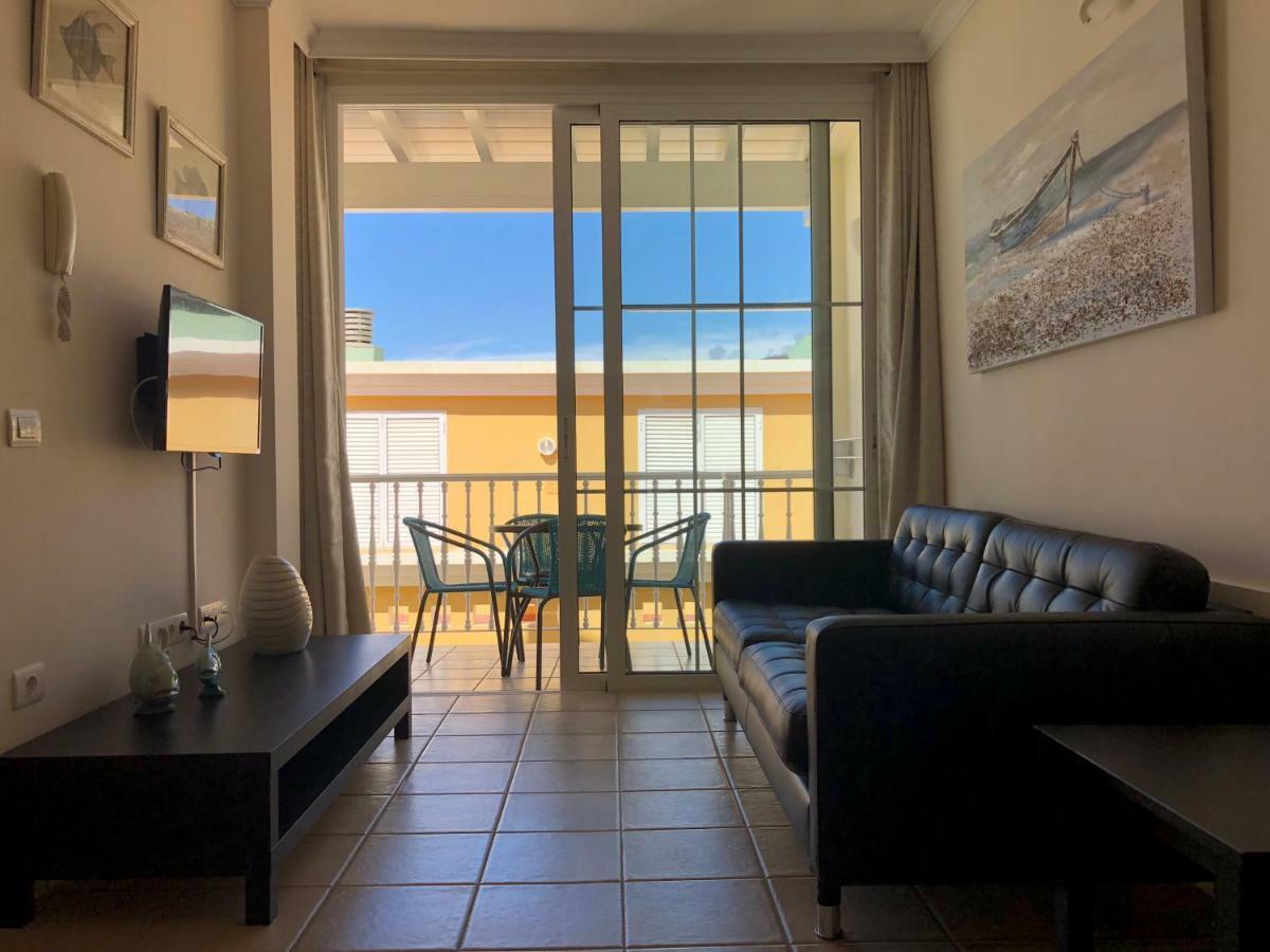 Apartamentos El Faro Puerto De Naos Extérieur photo