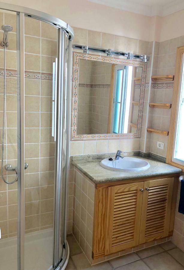 Apartamentos El Faro Puerto De Naos Extérieur photo