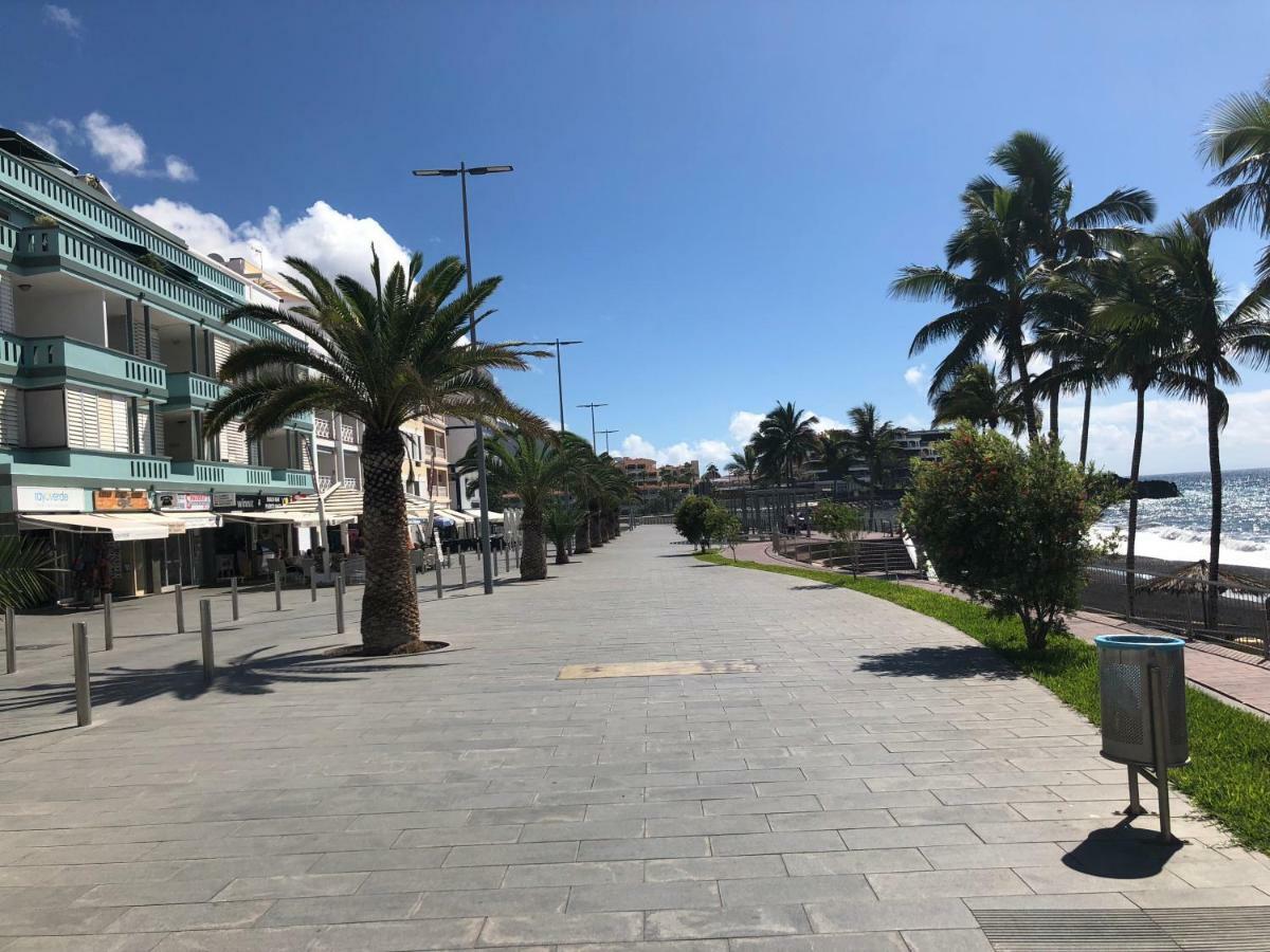 Apartamentos El Faro Puerto De Naos Extérieur photo