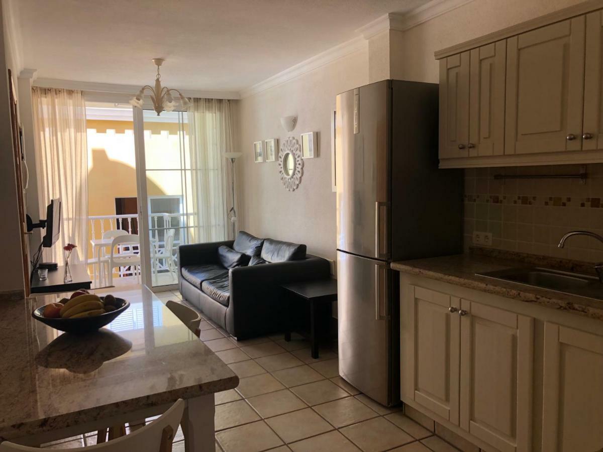 Apartamentos El Faro Puerto De Naos Extérieur photo